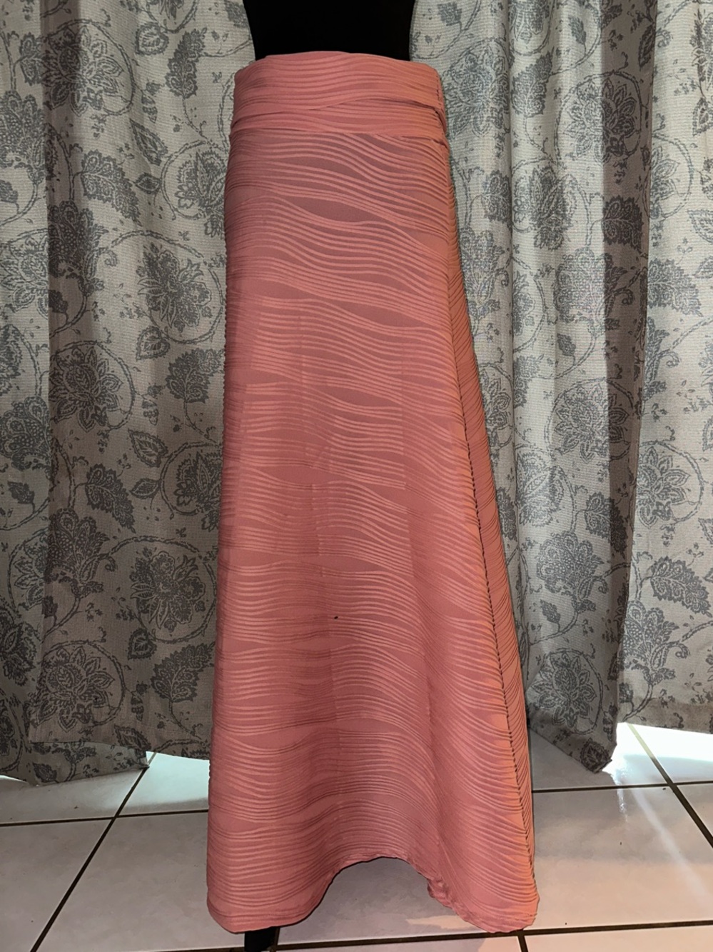 Women's Pink Textured Maxi Skirt